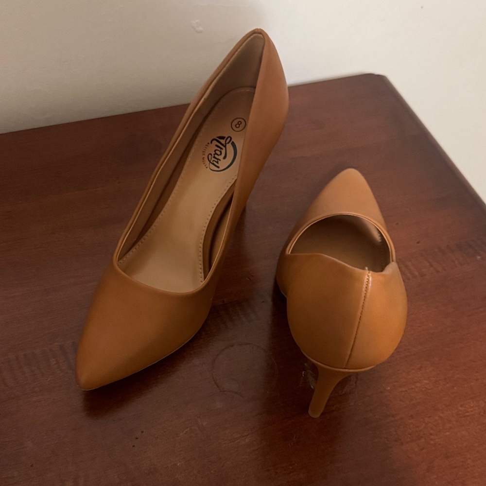 Vaneli Cognac Pointed-Toe Stiletto Pumps